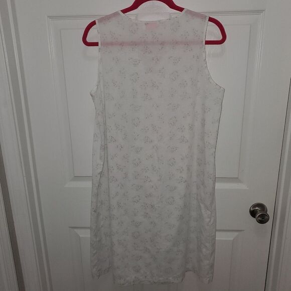 VINTAGE COTTON CARRIAGE COURT EYELETSCALLOPED EDGE NECKLINE & LACE RUFFLE SMALL - Picture 5 of 5